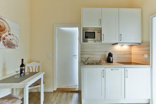Appartement-5-Mit-Suedbalkon-In-Strandnaher-Lage-Baederstil-Villa-In-Wenningstedt-Sylt Εξωτερικό φωτογραφία